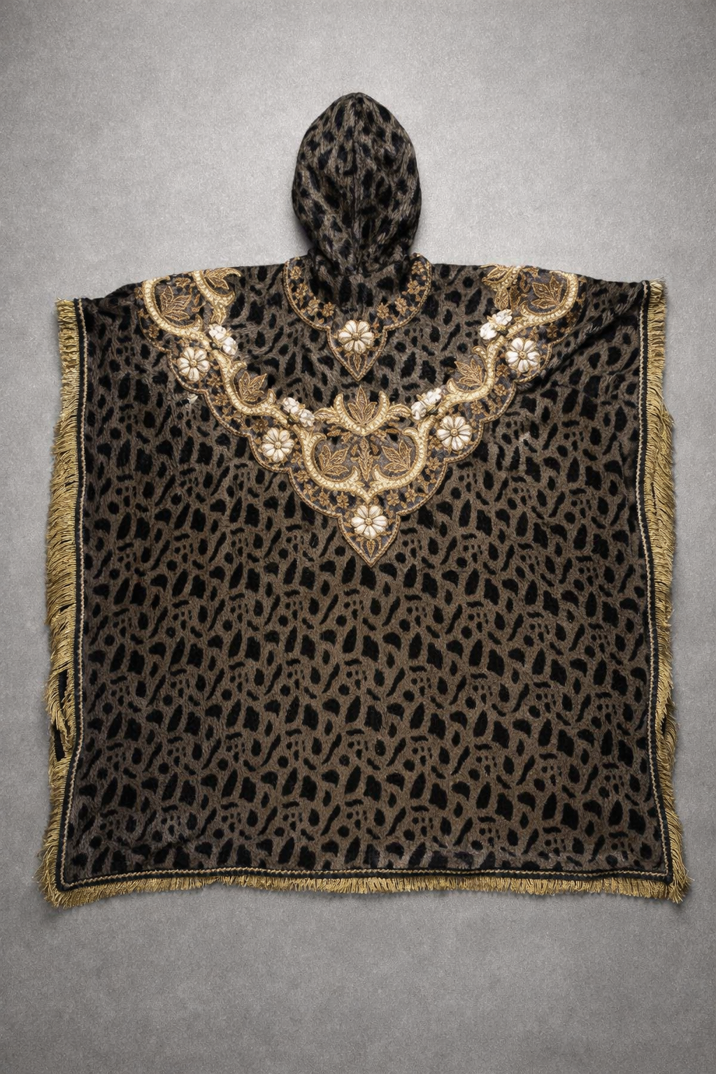 Cosmo & Donato Leopard Cape