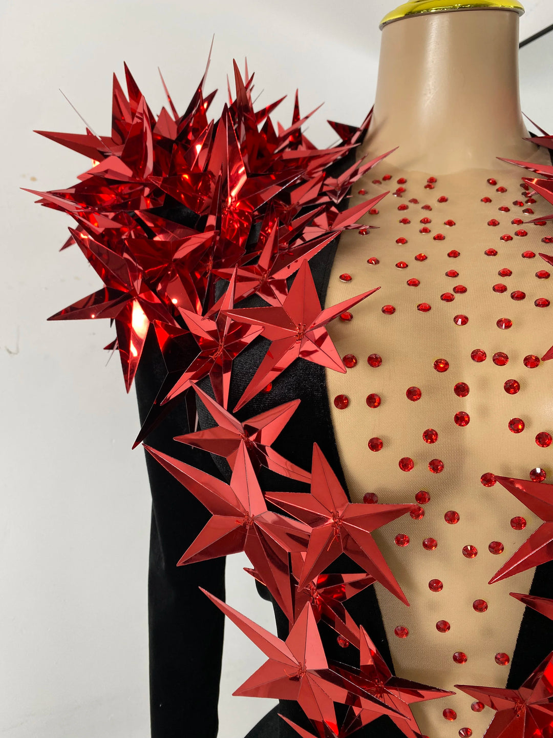 S4e3f33405a794dd1867f6af59bde873ft