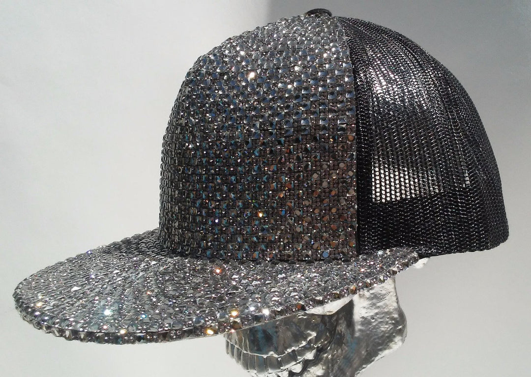 COUTURE MESH SNAPBACK CAP - SILVER